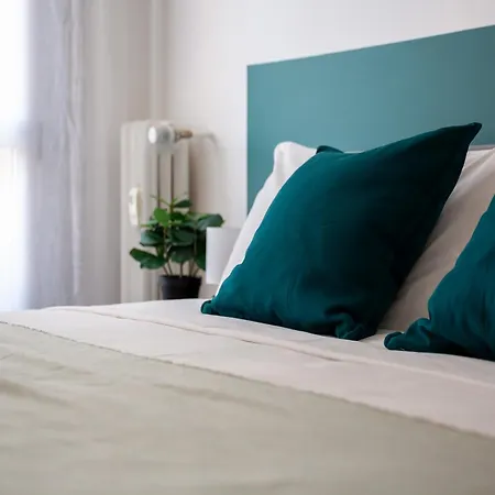 Apartment The Rent - Cozy Two-bedroom Near Colonne S Lorenzo